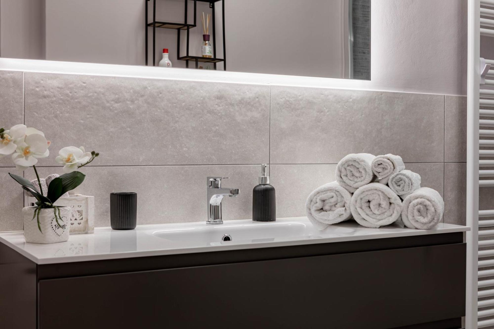 דירות H11 Luxury Sanremo Centro - Elegante - Casino מראה חיצוני תמונה